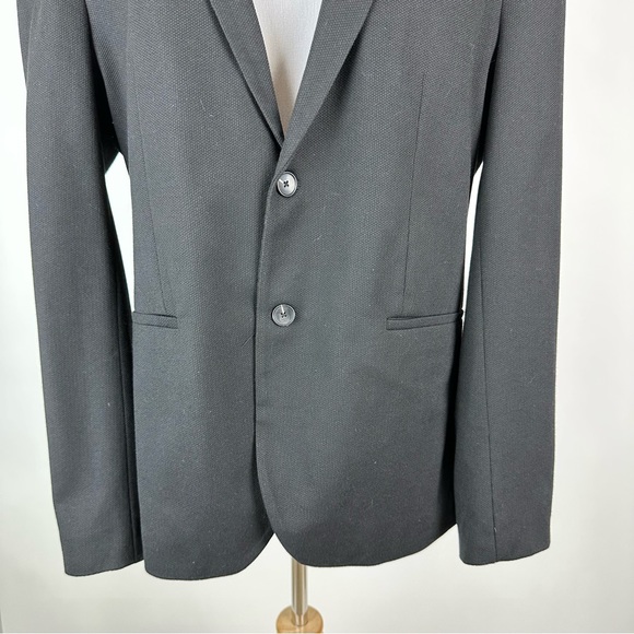 ZARA Essentials Daily Outfit Black Two Button Blazer Size XL - Picture 3 of 8